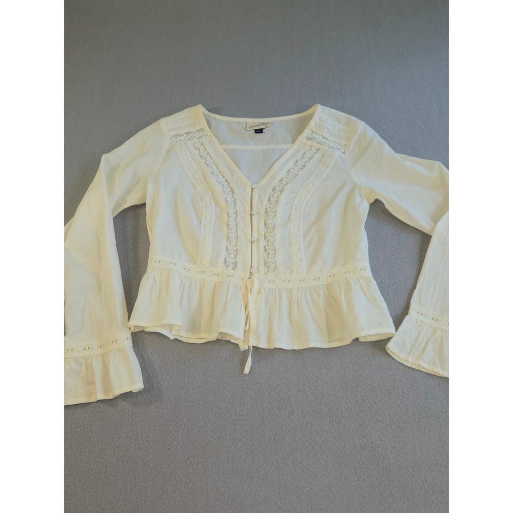 Universal Thread Peplum Blouse Womens XS Off-White Lace Trim Bell Sleeve Cotton
